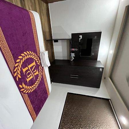 Hotel Royal Inn Igi Ню Делхи Екстериор снимка
